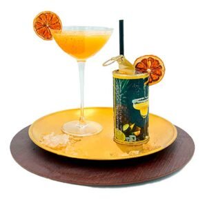 coctel-listo-para-tomar-margarita-piña-a-la-brasa