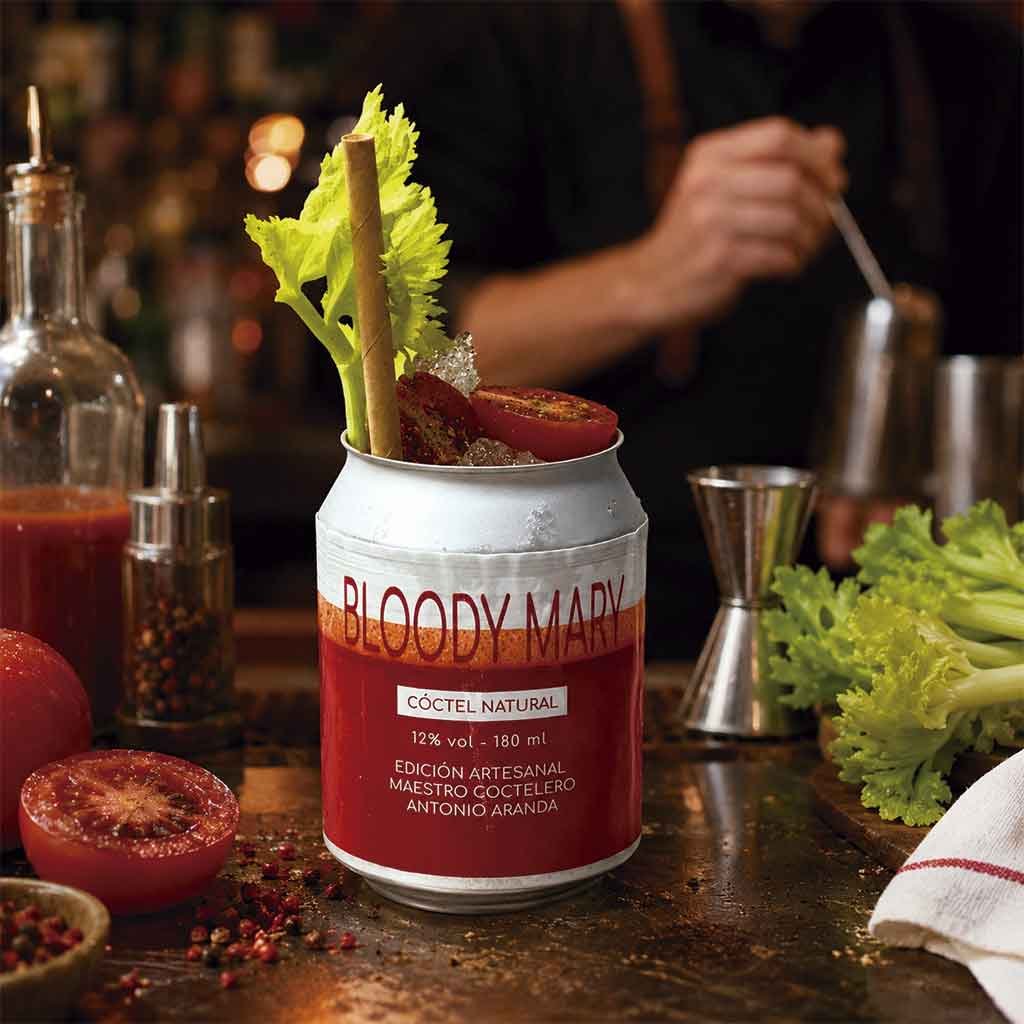 Servir Bloody Mary preparado en casa