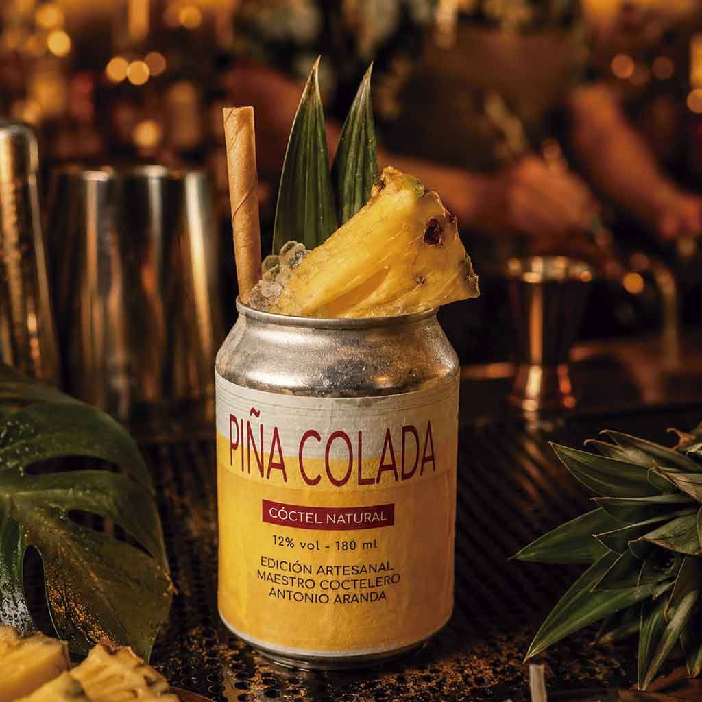 Cocteles a domicilio pina colada Servir Piña Colada lista para tomar en casa
