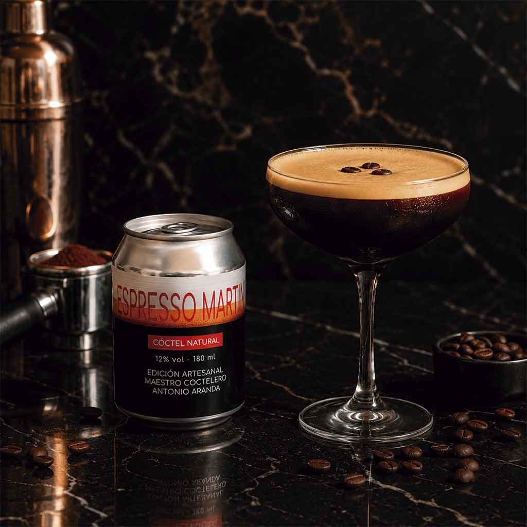 Cocteles en lata espresso martini Ingredientes del Espresso Martini Smartybar en lata
